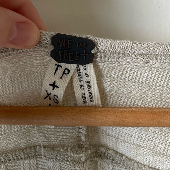 Free People We The Free Ribbed V Neck Long Sleeve Sweater Top XS - Picture 4 of 4